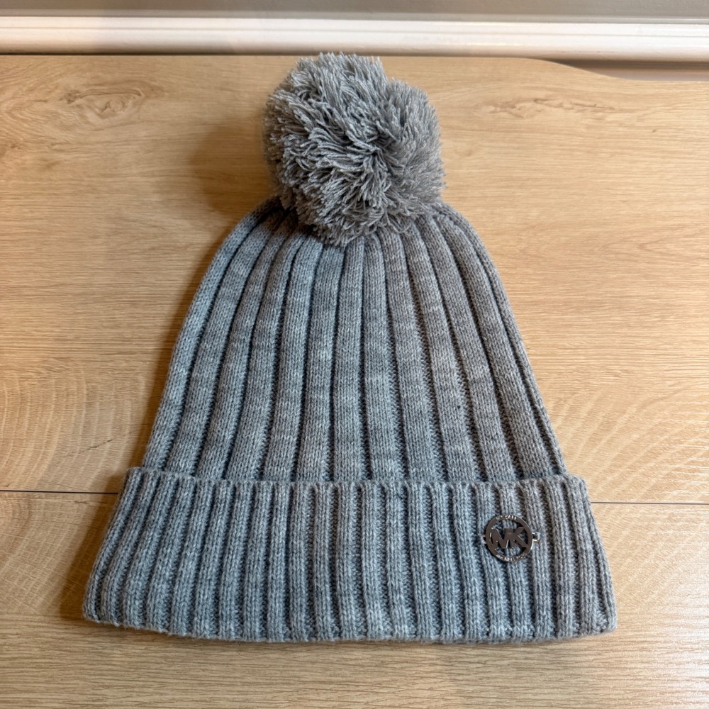 Michael Kors Gray Ribbed Knit Beanie Pom Pom Silver MK Logo Medallion Hat Womens
